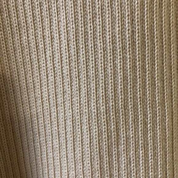 Vest - Picture 4 of 6